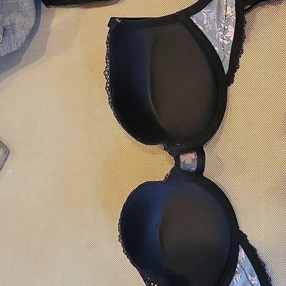 Laura ASHLEY pink and black floral padded bra in size 36C.  Excellent condition. - Picture 4 of 5